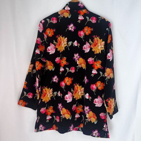 Maggie Sweet Black Bold Floral Metal Button Front Mock Neck Blouse Size Small - Picture 2 of 11